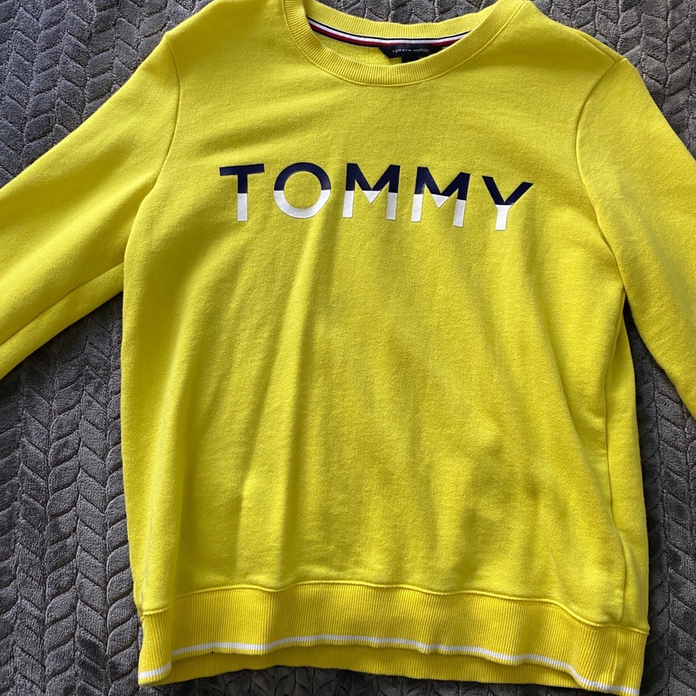 Tommy Hilfiger sweater